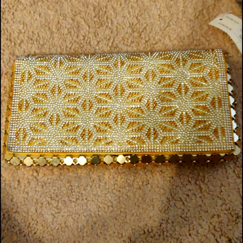 Gold party wear clutch
